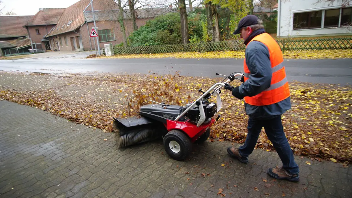 Reinigungstechnik / Kehrmaschinen